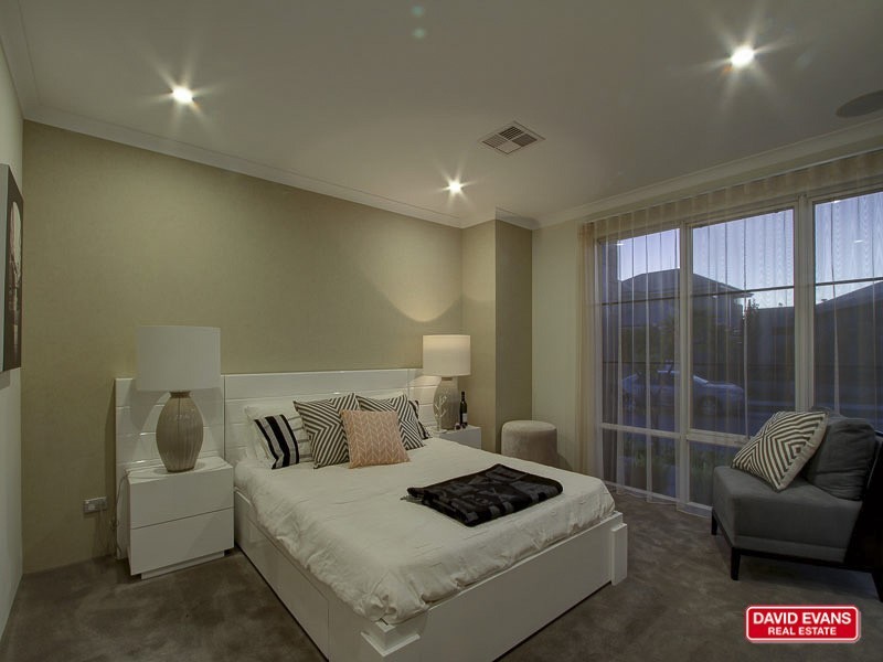 31 Nomad Drive, Clarkson WA 6030