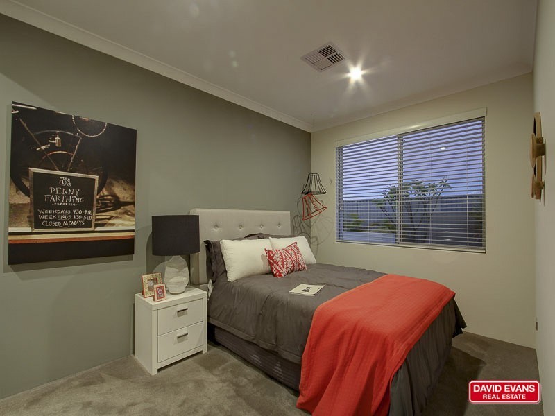 31 Nomad Drive, Clarkson WA 6030