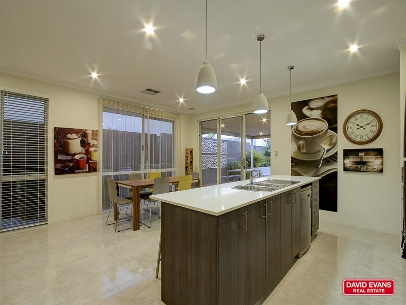 31 Nomad Drive, Clarkson WA 6030