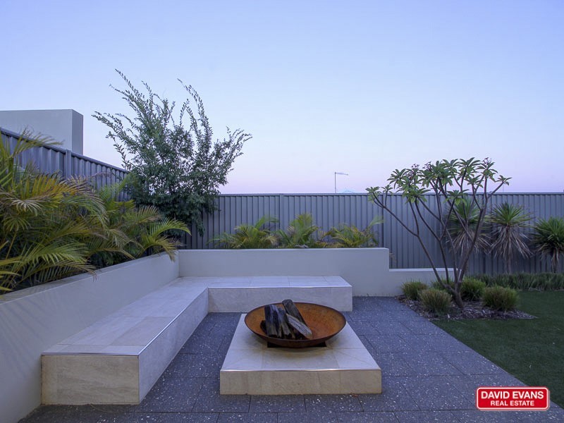 31 Nomad Drive, Clarkson WA 6030