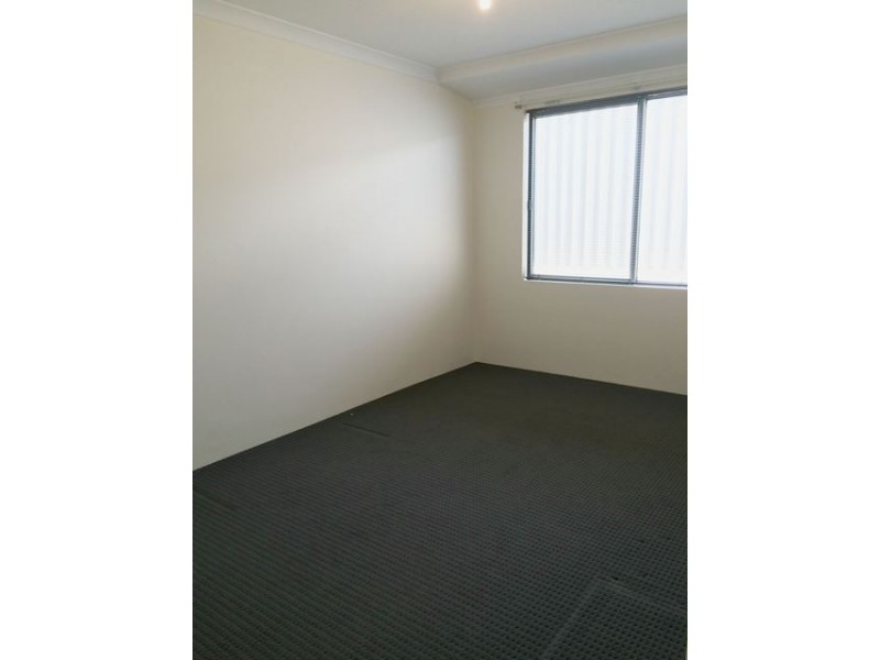 23 Farnham Pass, Alkimos WA 6038