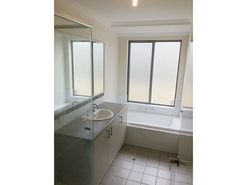 23 Farnham Pass, Alkimos WA 6038