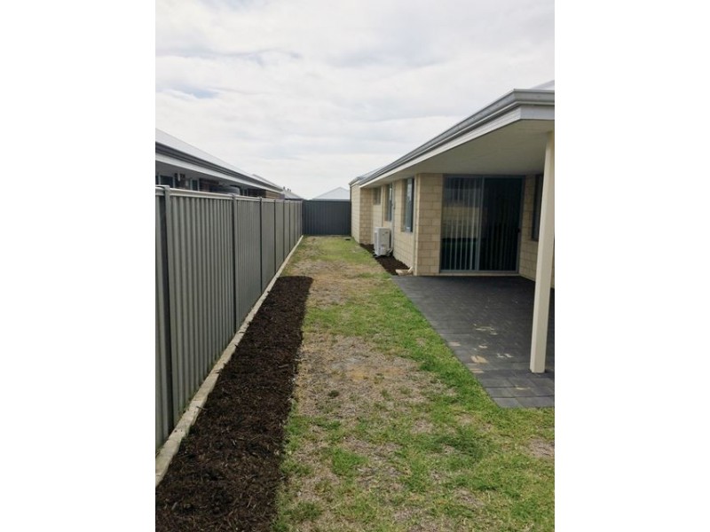 23 Farnham Pass, Alkimos WA 6038