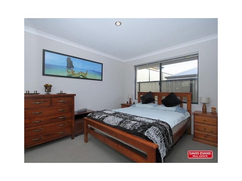 6 Liberty Drive, Clarkson WA 6030