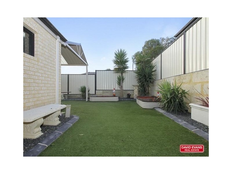 6 Liberty Drive, Clarkson WA 6030