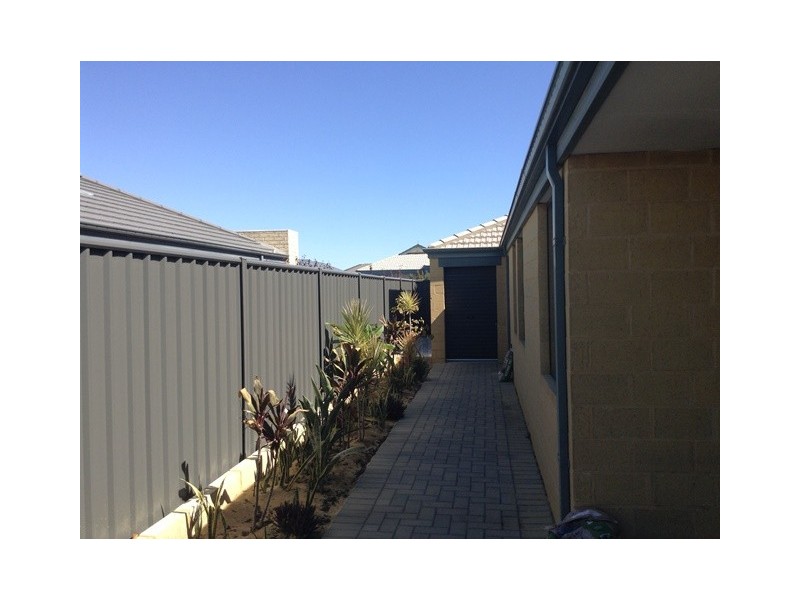 18 Woolly Road, Banksia Grove WA 6031