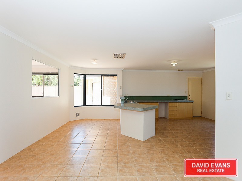 41 Lady Lindsay Cove, Yanchep WA 6035