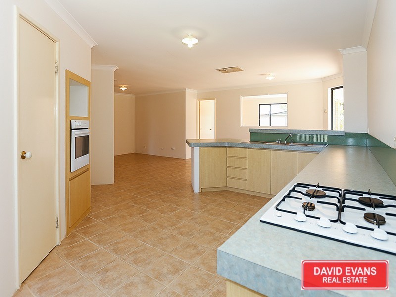 41 Lady Lindsay Cove, Yanchep WA 6035