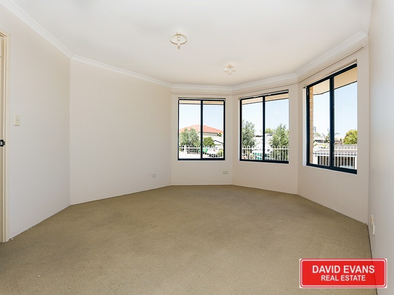 41 Lady Lindsay Cove, Yanchep WA 6035