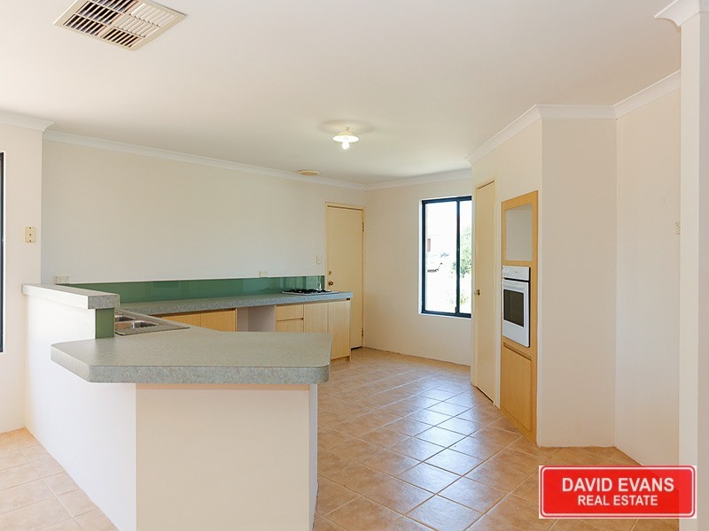 41 Lady Lindsay Cove, Yanchep WA 6035