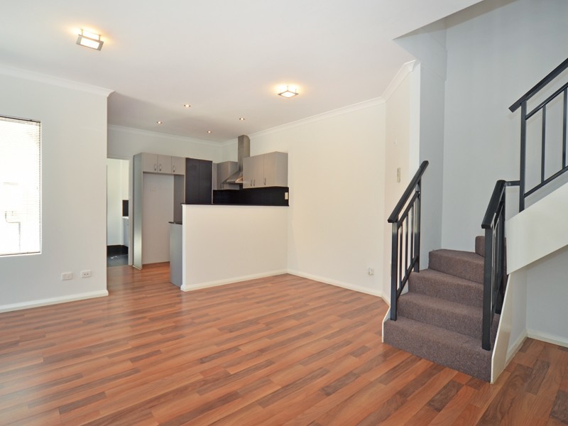 7 Hammersmith Court, Joondalup WA 6027