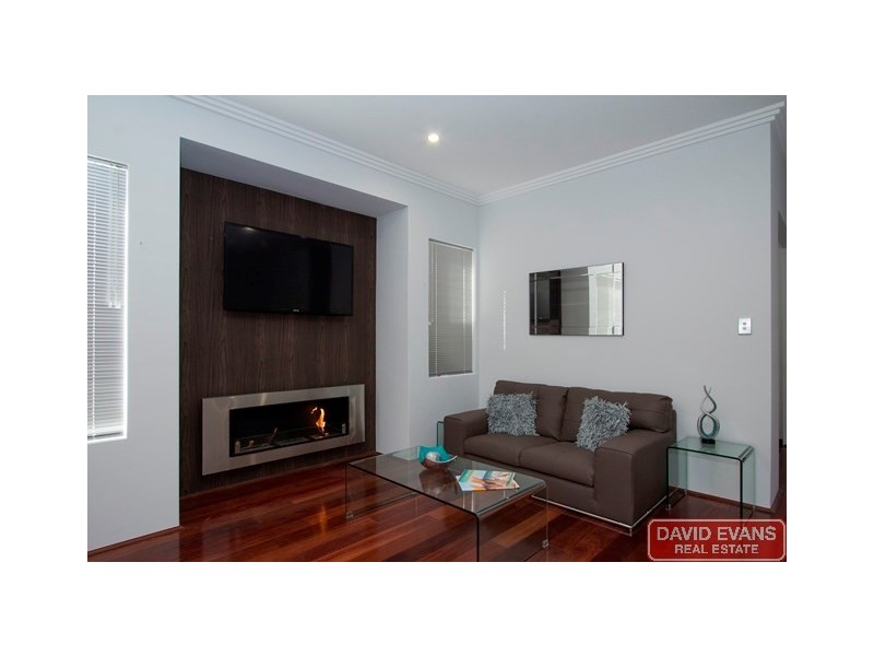 54 Midsummer Avenue, Jindalee WA 6036