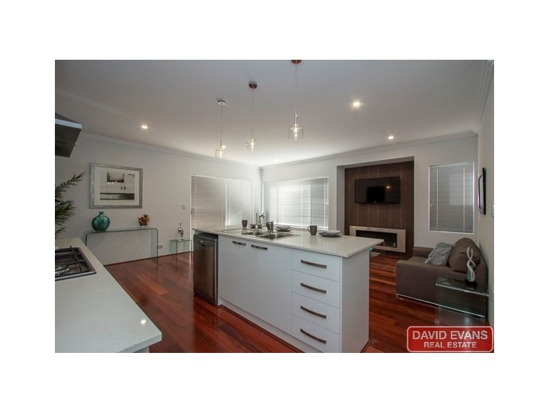 54 Midsummer Avenue, Jindalee WA 6036