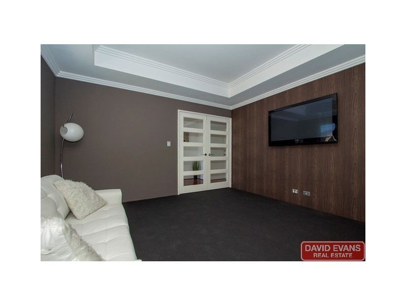 54 Midsummer Avenue, Jindalee WA 6036