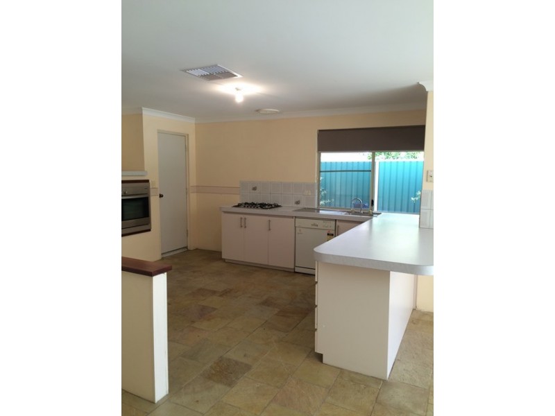 55 Stonehaven Parade, Kinross WA 6028