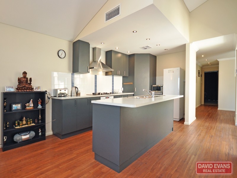 8 Jamaica Lane, Clarkson WA 6030