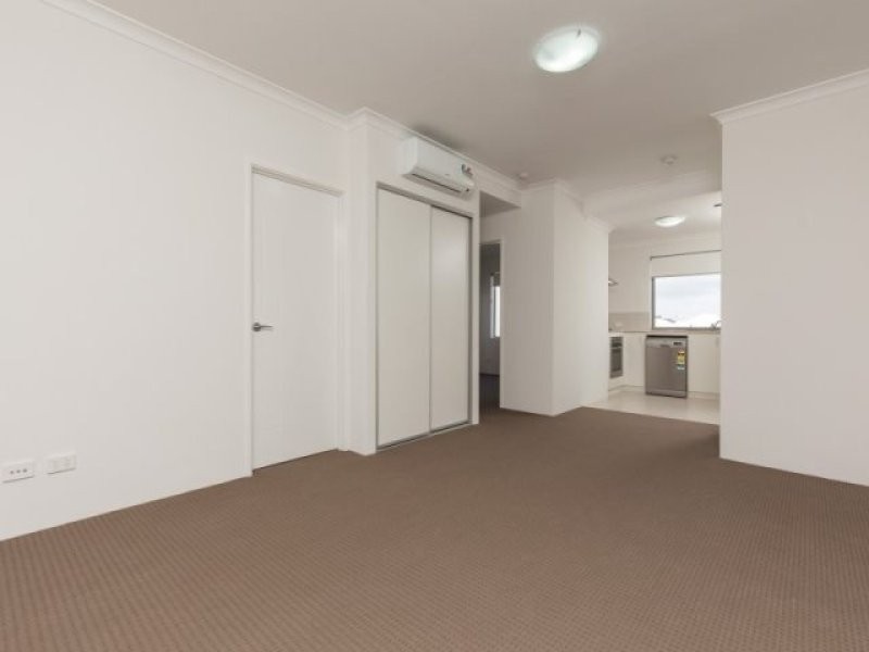 22 Royston Link, Butler WA 6036