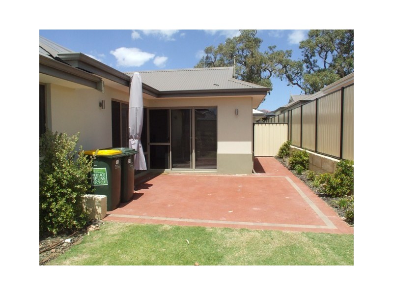 21 Airlie Chase, Clarkson WA 6030