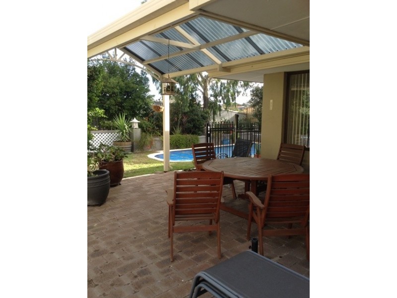 10 Flinders Ave, Hillarys WA 6025