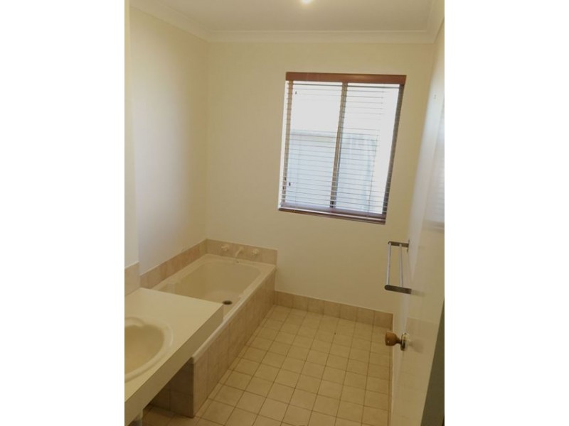 2 Perrin Crest, Clarkson WA 6030