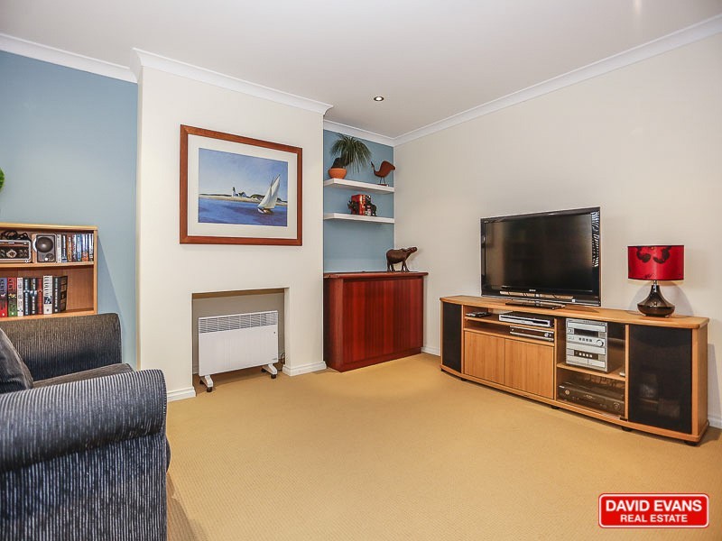 10 Prenton Street, Butler WA 6036