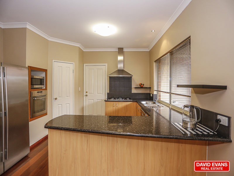 10 Prenton Street, Butler WA 6036