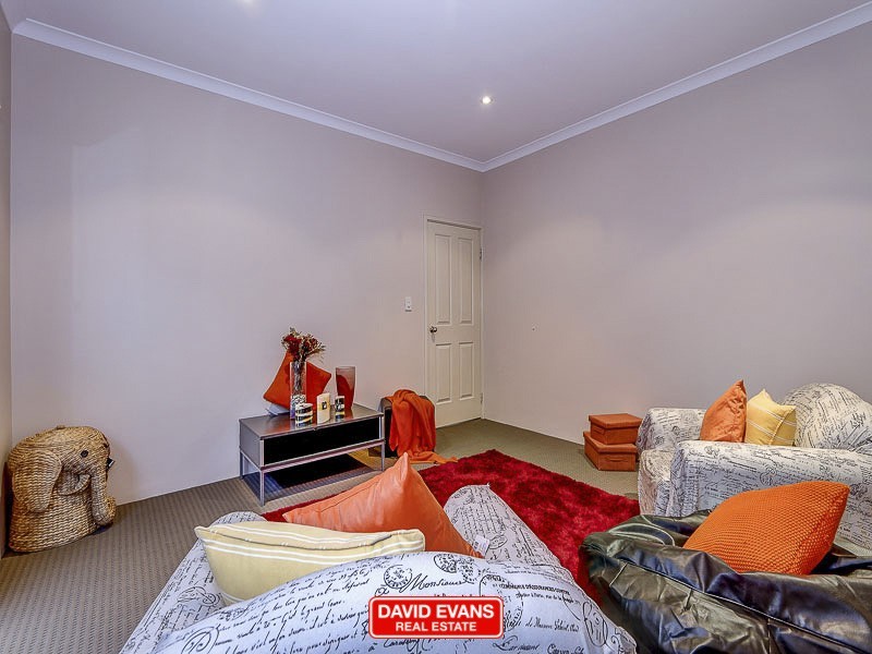 16 Marchwood Blvd, Butler WA 6036