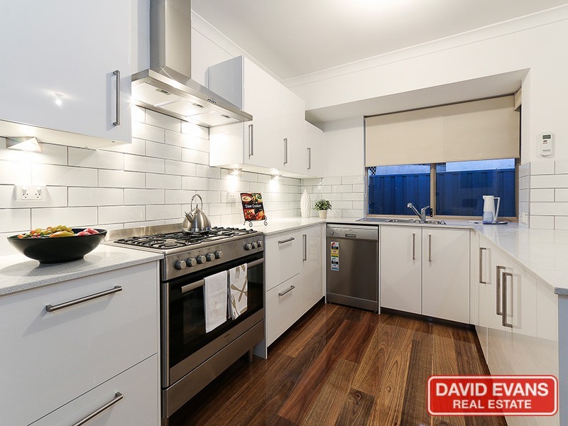 26 Rothesay Heights, Mindarie WA 6030