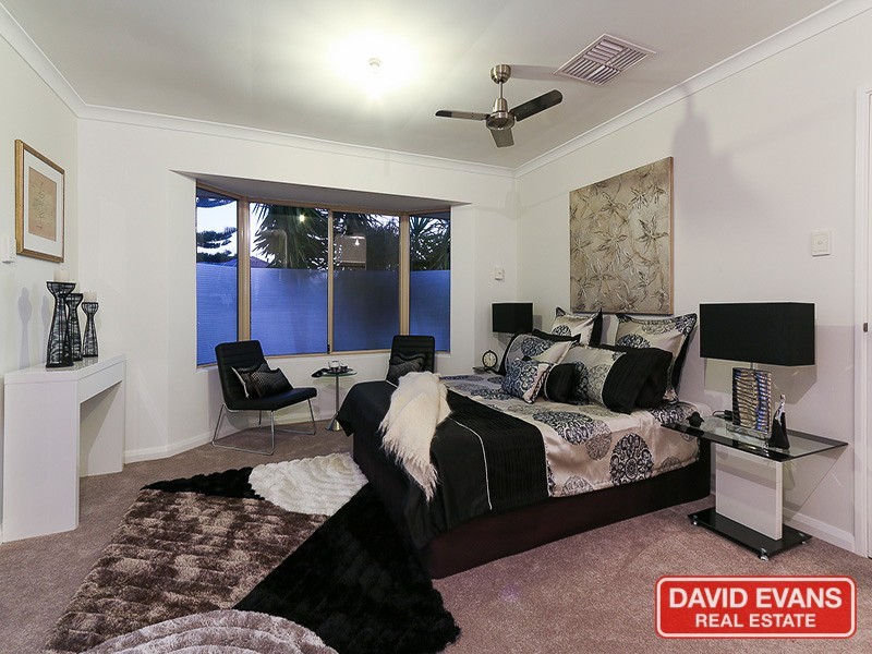 26 Rothesay Heights, Mindarie WA 6030