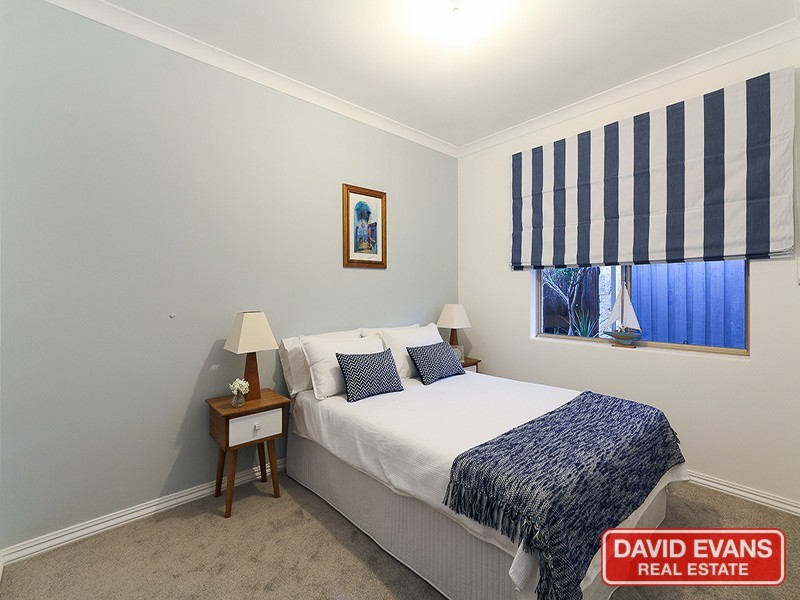 26 Rothesay Heights, Mindarie WA 6030