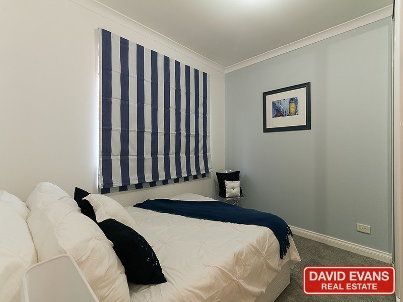 26 Rothesay Heights, Mindarie WA 6030