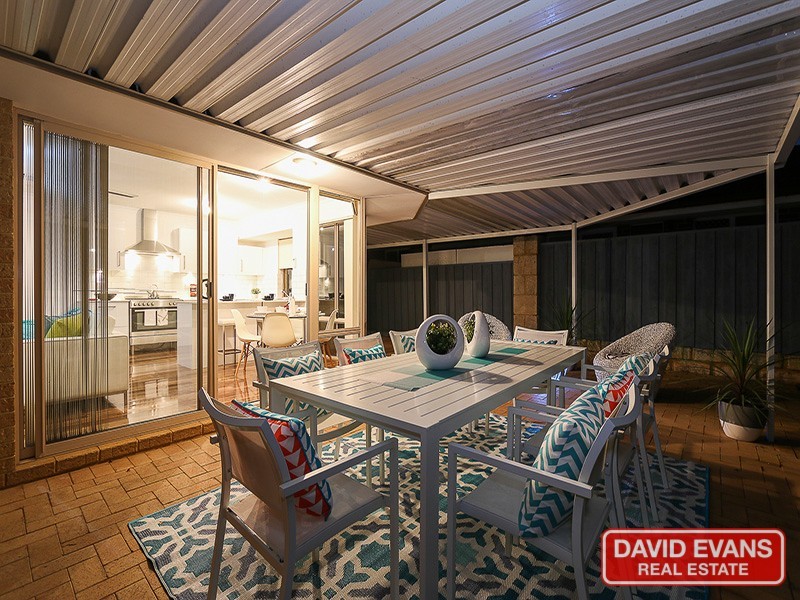 26 Rothesay Heights, Mindarie WA 6030