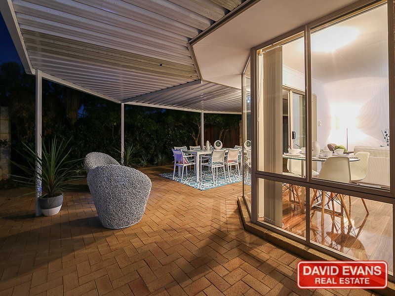 26 Rothesay Heights, Mindarie WA 6030