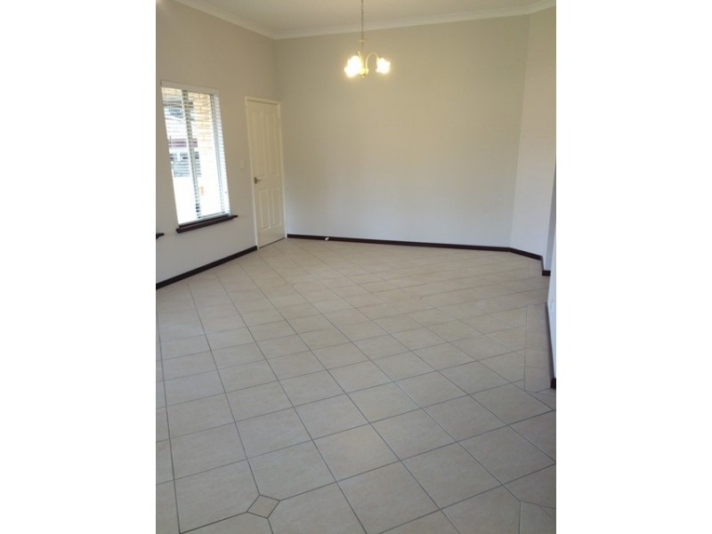 5 Ostend Parade, Mindarie WA 6030