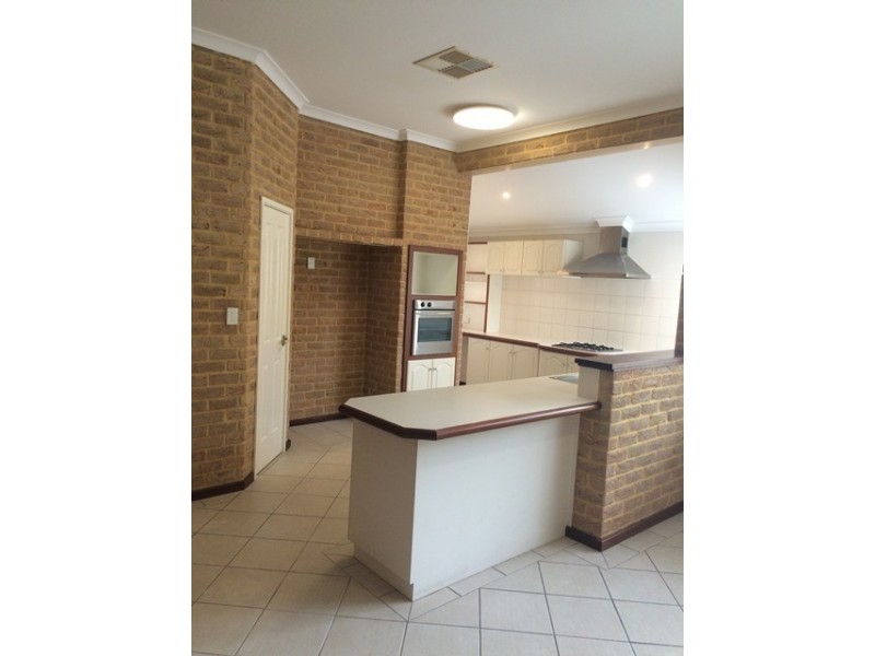 5 Ostend Parade, Mindarie WA 6030