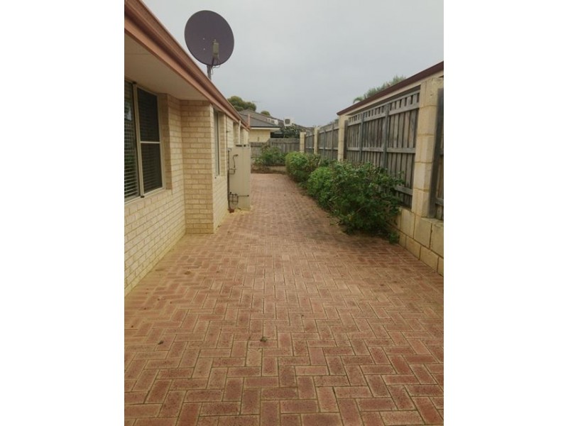 5 Ostend Parade, Mindarie WA 6030