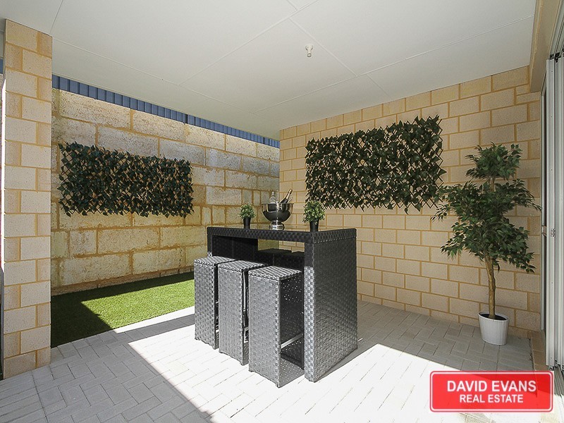 59 Midsummer Avenue, Jindalee WA 6036