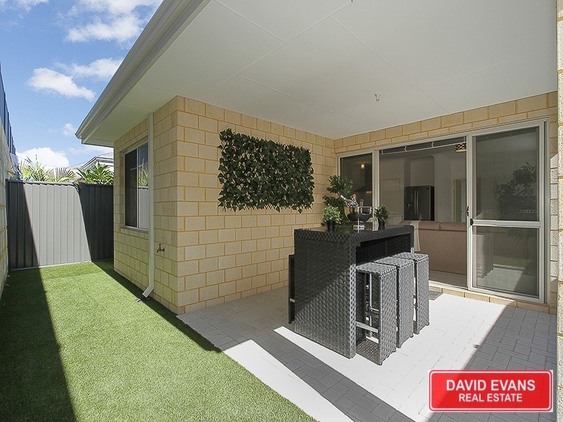 59 Midsummer Avenue, Jindalee WA 6036