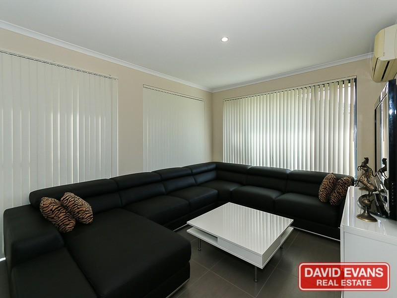 25 Coniston Parkway, Butler WA 6036