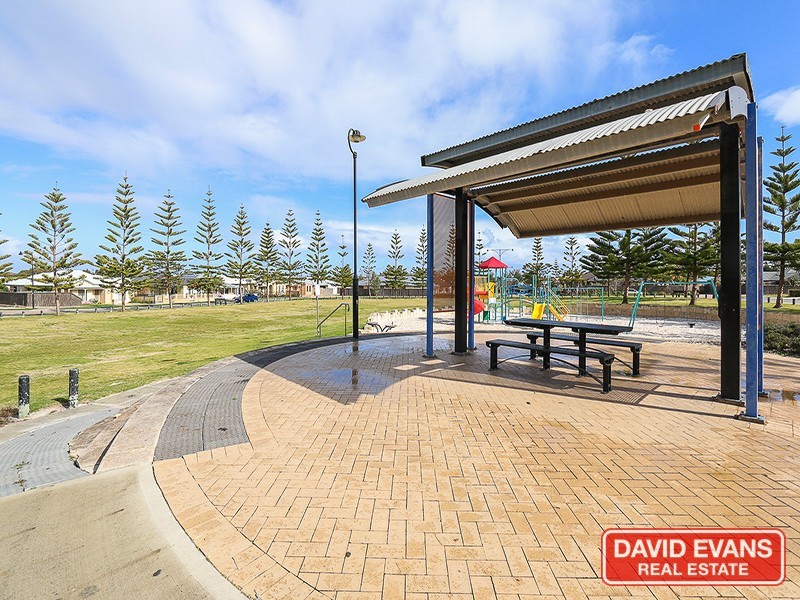 25 Coniston Parkway, Butler WA 6036