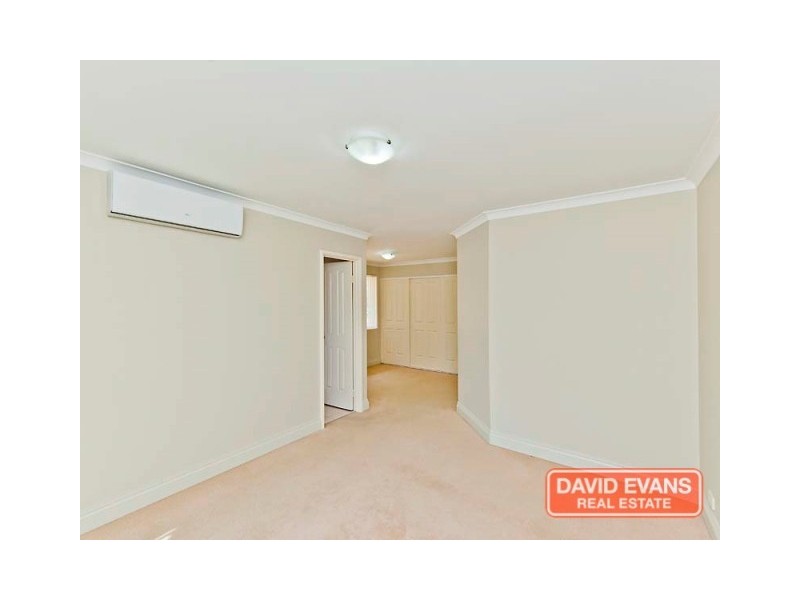 82 Roxburgh CIrcle, Kinross WA 6028