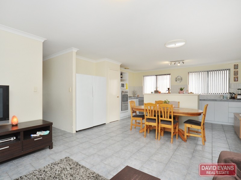 44 Monkton Place, Kinross WA 6028