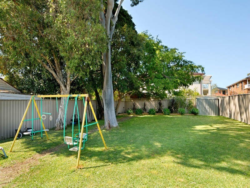 241 Stoney Creek Road, Beverly Hills NSW 2209