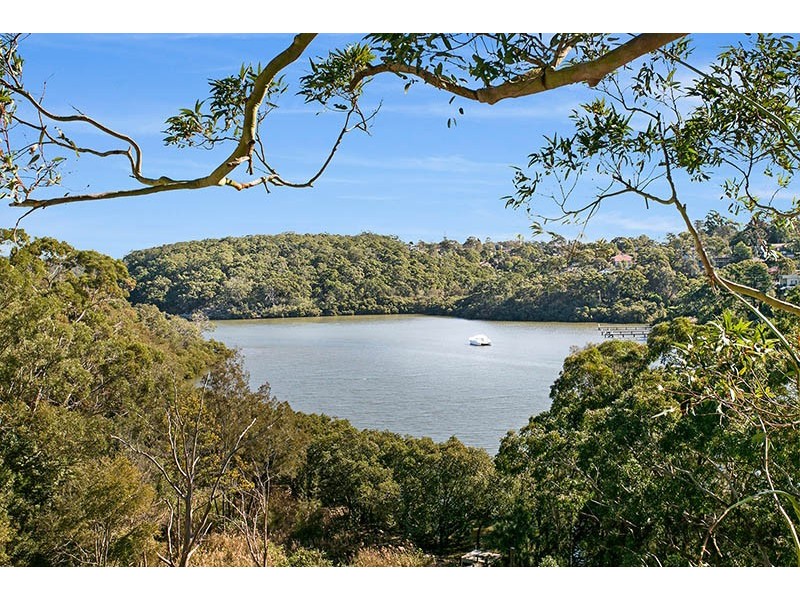 5 Belmore Road, Peakhurst NSW 2210