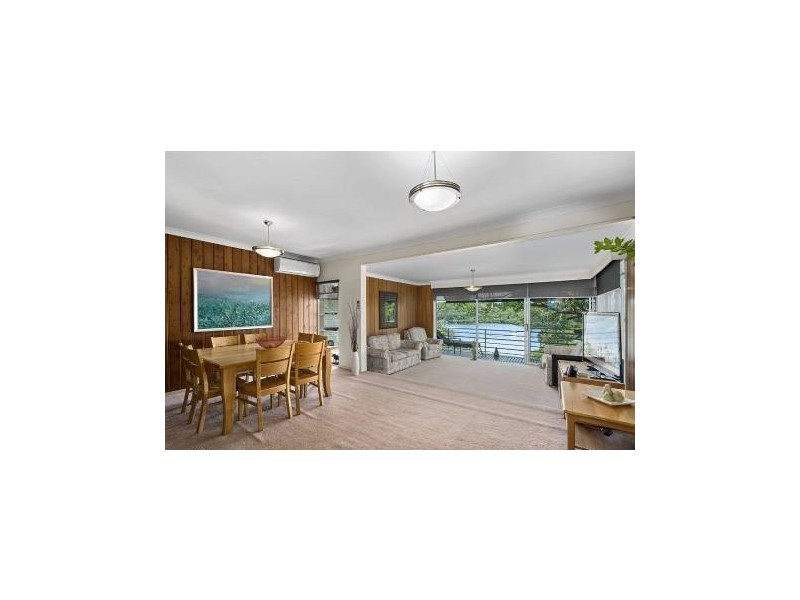 5 Belmore Road, Peakhurst NSW 2210