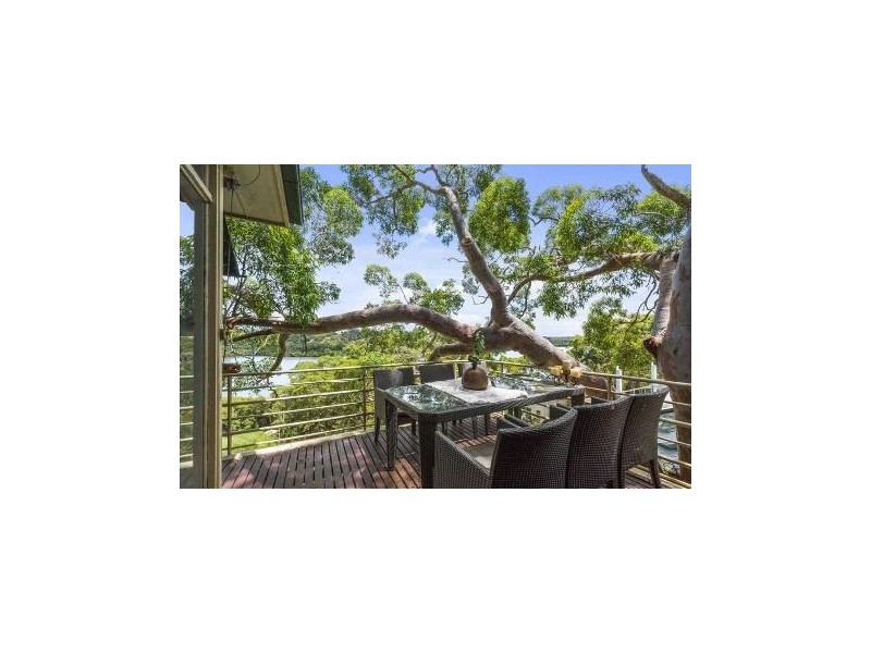 5 Belmore Road, Peakhurst NSW 2210