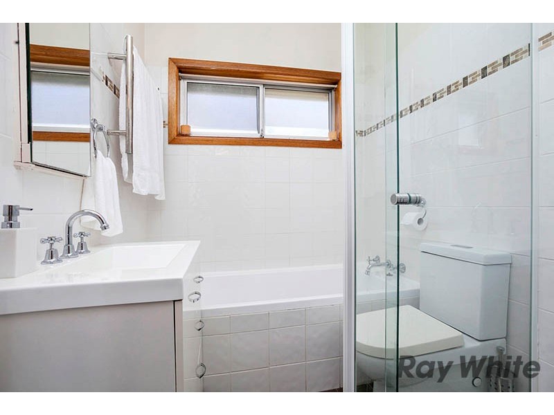 97 Bonds Road, Peakhurst NSW 2210