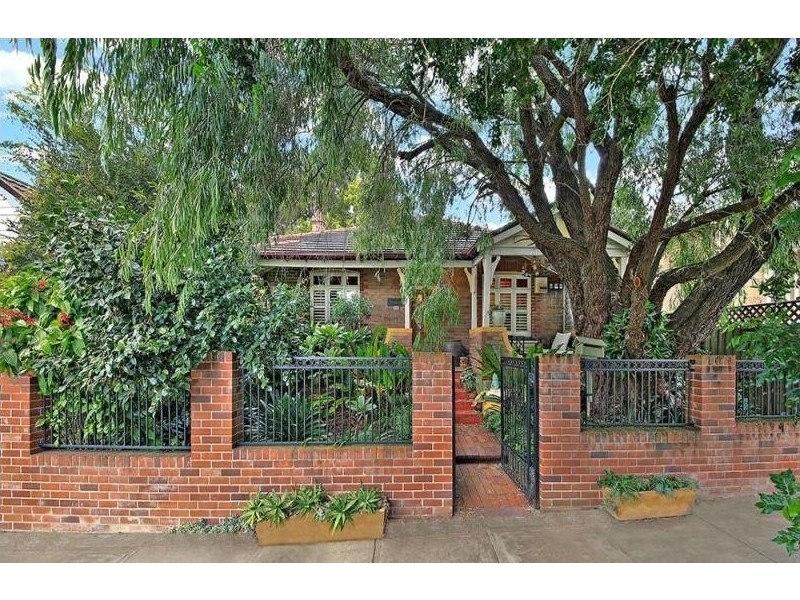 8 Goddard Street, Turrella NSW 2205