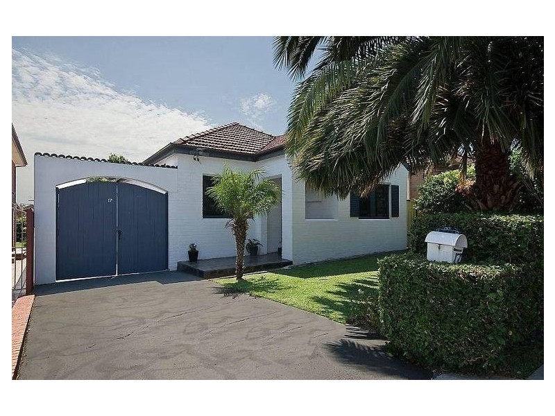 17 Young Street, Penshurst NSW 2222