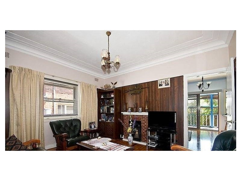 17 Young Street, Penshurst NSW 2222